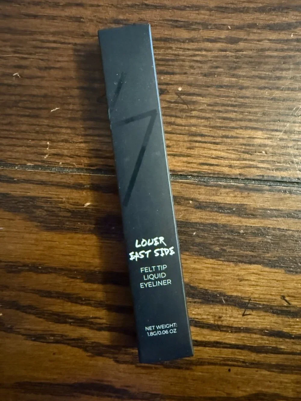 Les Beauty Lower East Side Felt Tip Eyeliner in Black